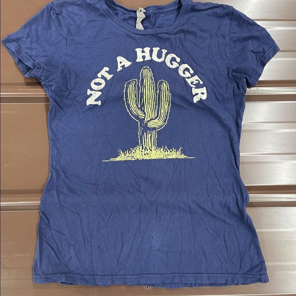 Not A Hugger introvert cactus fitted tee size small